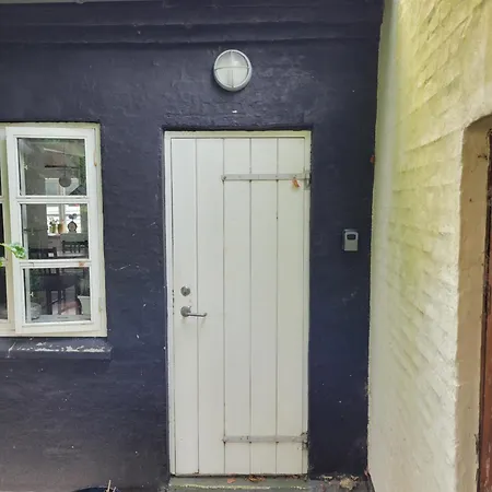 Skraedderens Baghus *