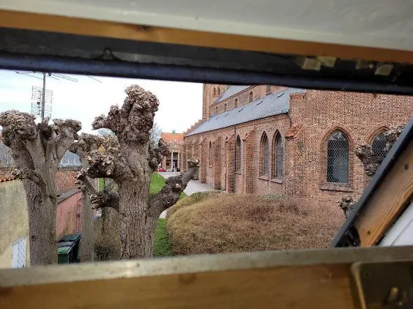 Skraedderens Baghus Nyaraló