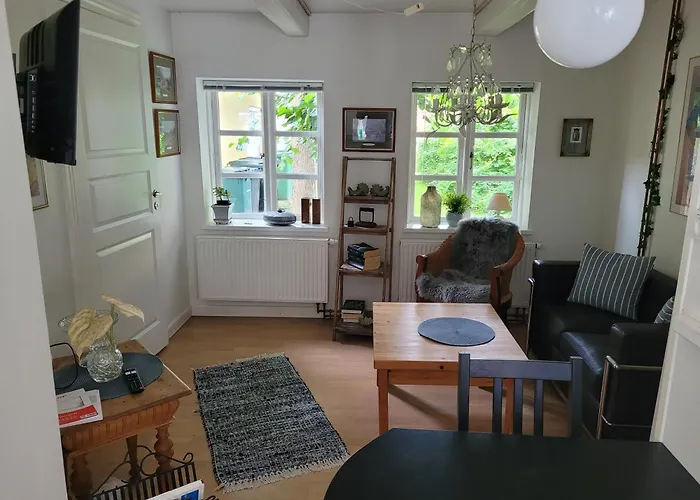 Skraedderens Baghus Nyaraló